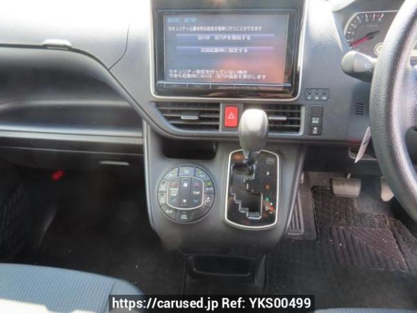 Used 2016 AT toyota noah ZRR80G Image[30]
