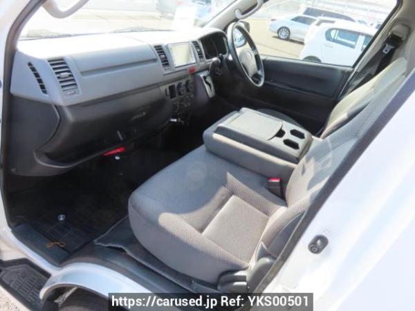 Used 2011 AT toyota regiusace-van TRH200K Image[18]