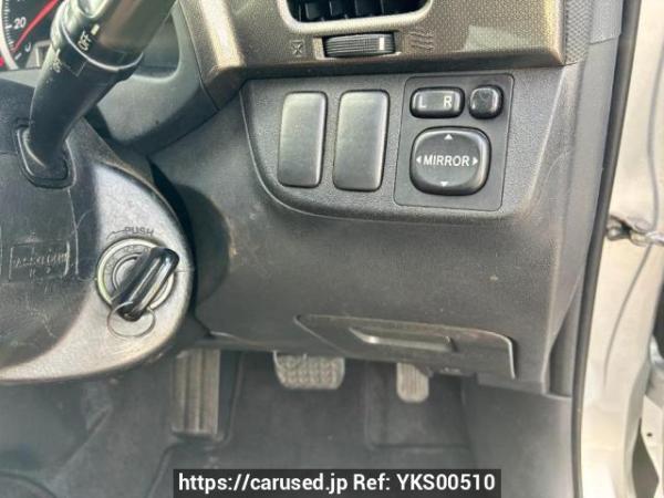 Used 2005 AT toyota wish ZNE10G Image[18]