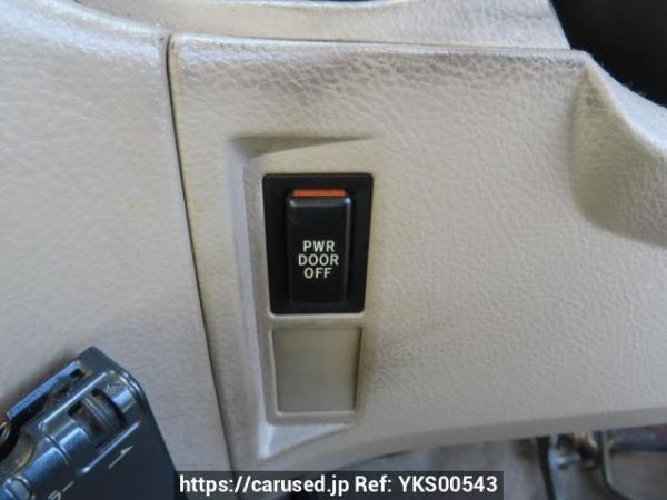 Used 2005 AT toyota noah AZR60G Image[32]