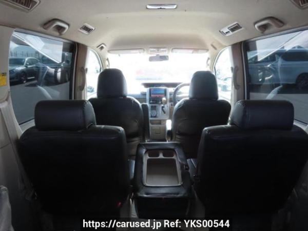 Used 2007 AT toyota noah ZRR70G Image[9]