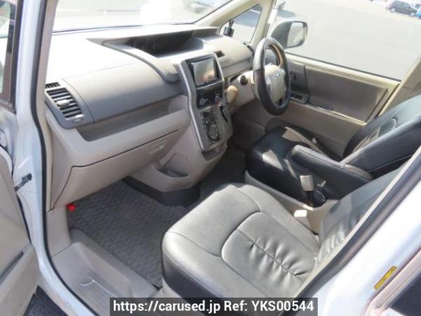 Used 2007 AT toyota noah ZRR70G Image[15]