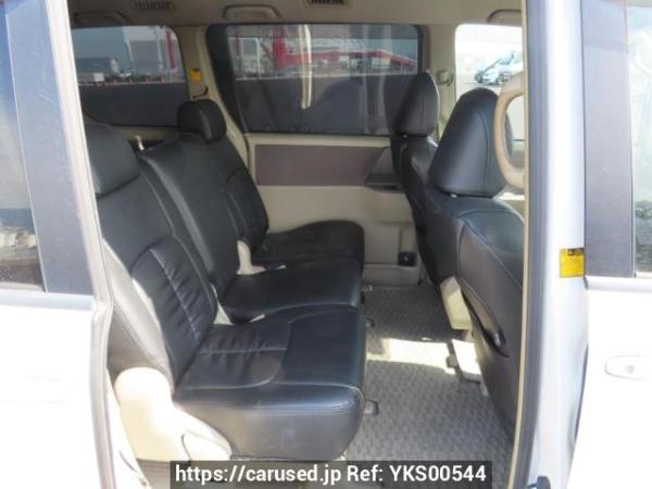 Used 2007 AT toyota noah ZRR70G Image[17]