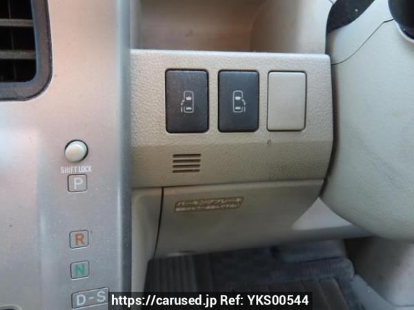 Used 2007 AT toyota noah ZRR70G Image[33]