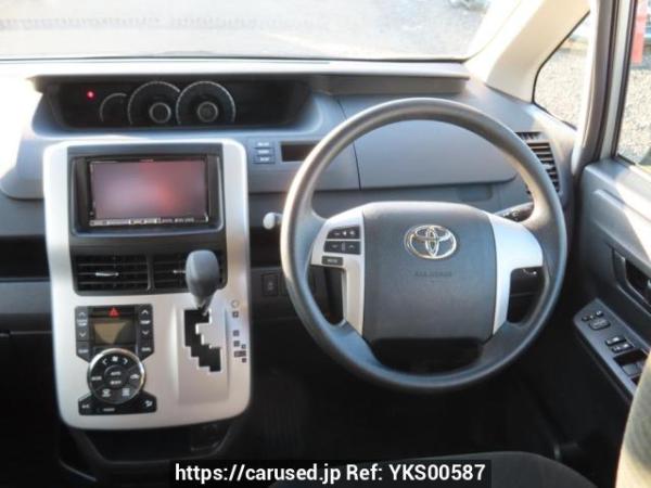 Used 2010 AT toyota noah ZRR70G Image[20]