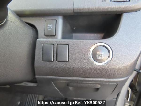 Used 2010 AT toyota noah ZRR70G Image[26]