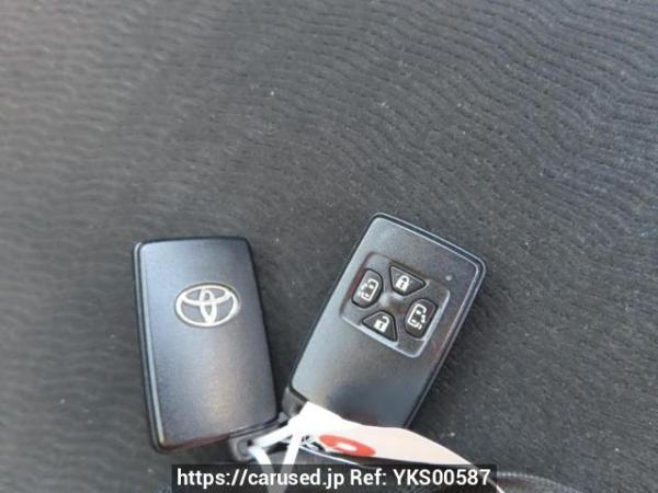 Used 2010 AT toyota noah ZRR70G Image[28]