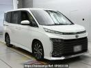 Toyota Voxy ZWR90W