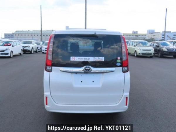 Used 2014 AT toyota noah ZRR80G Image[5]