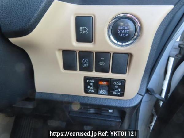 Used 2014 AT toyota noah ZRR80G Image[34]