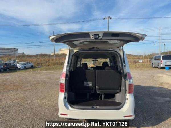 Used 2008 AT toyota noah ZRR75W Image[6]