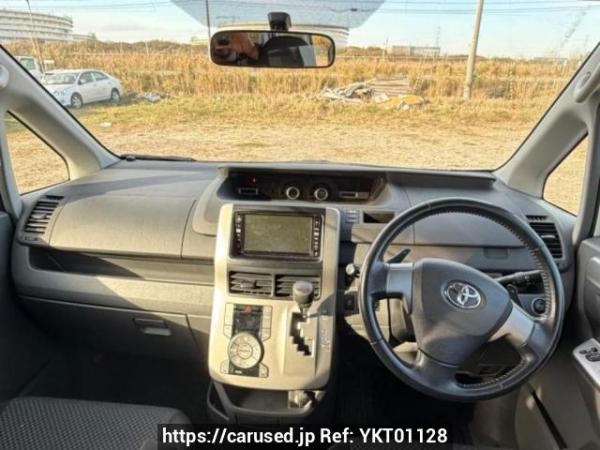 Used 2008 AT toyota noah ZRR75W Image[15]