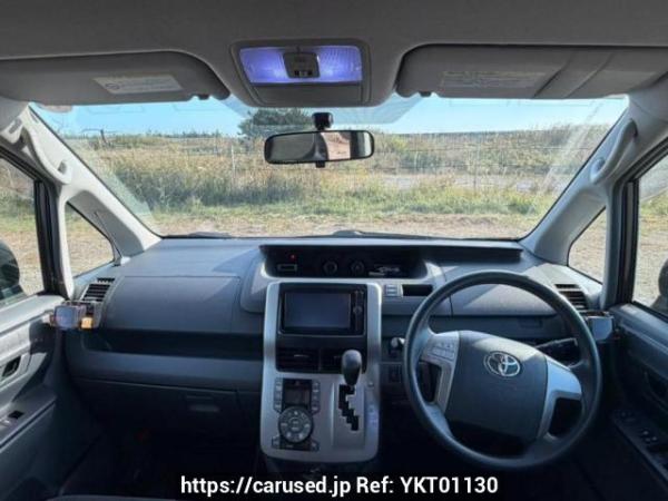 Used 2010 AT toyota noah ZRR75G Image[15]