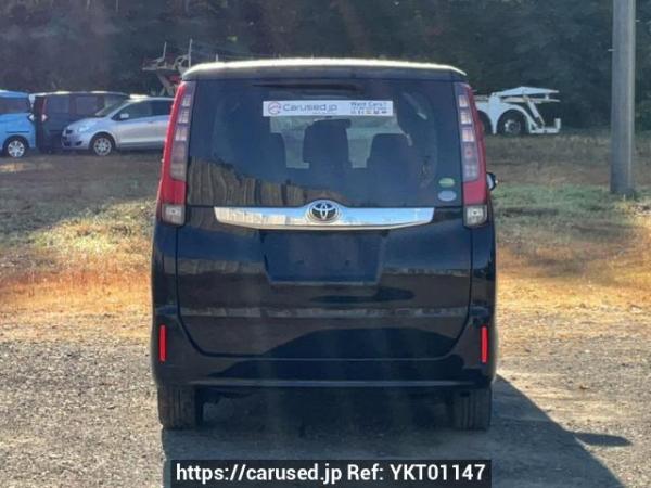 Used 2014 AT toyota noah ZRR85G Image[5]