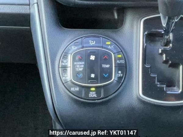 Used 2014 AT toyota noah ZRR85G Image[21]