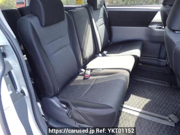 Used 2008 AT toyota noah ZRR75W Image[13]