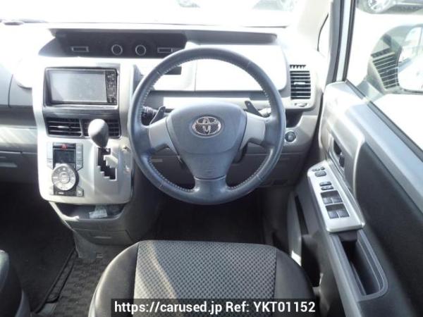 Used 2008 AT toyota noah ZRR75W Image[18]