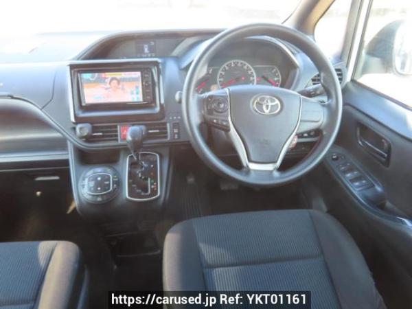 Used 2015 AT toyota noah ZRR80G Image[25]