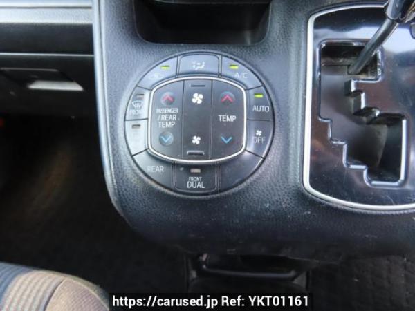 Used 2015 AT toyota noah ZRR80G Image[28]