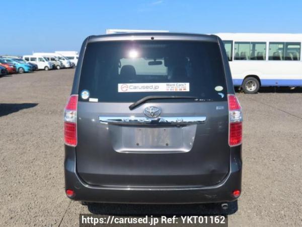 Used 2007 AT toyota noah ZRR70G Image[5]