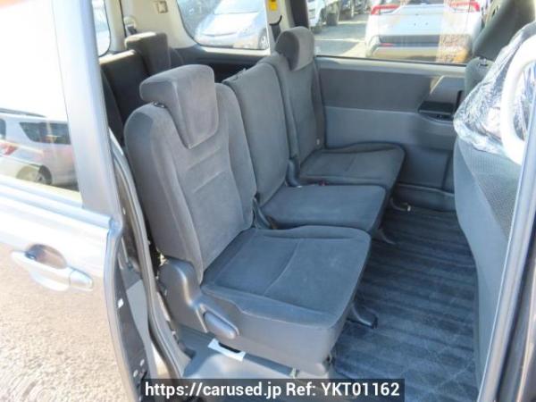 Used 2007 AT toyota noah ZRR70G Image[17]