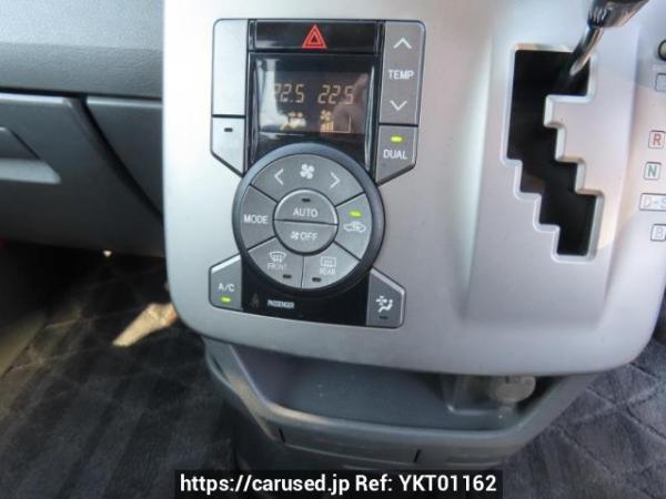 Used 2007 AT toyota noah ZRR70G Image[27]