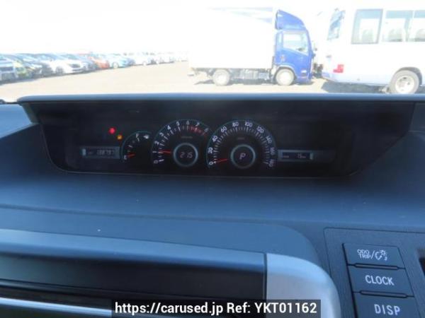 Used 2007 AT toyota noah ZRR70G Image[29]