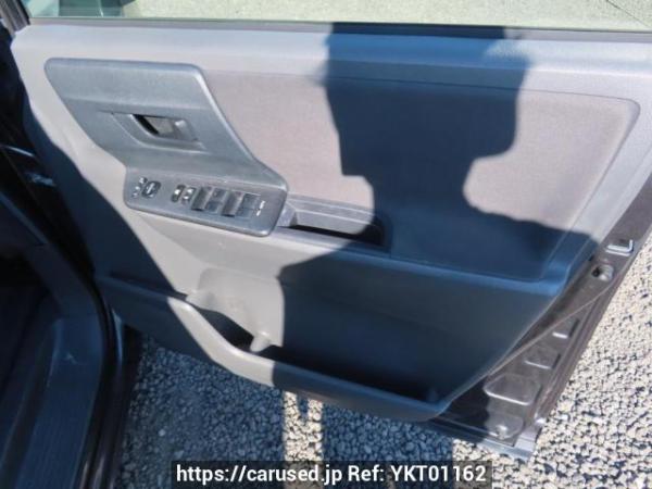 Used 2007 AT toyota noah ZRR70G Image[33]