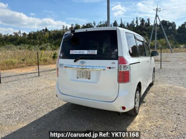 Used 2007 AT toyota noah ZRR70G Image[5]