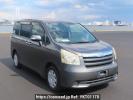 Toyota Noah ZRR70G