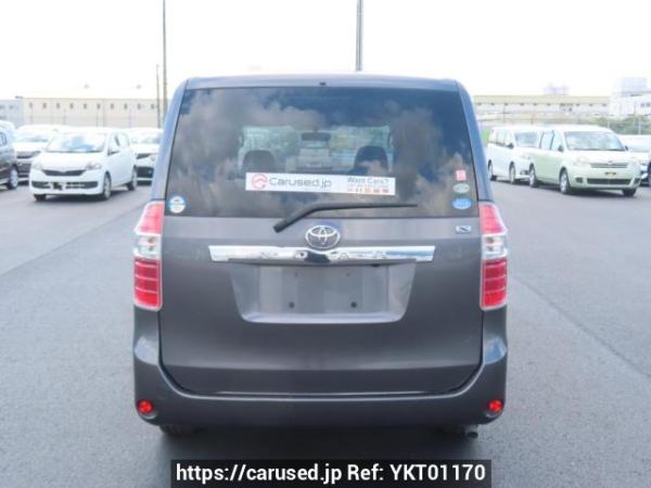 Used 2009 AT toyota noah ZRR70G Image[5]