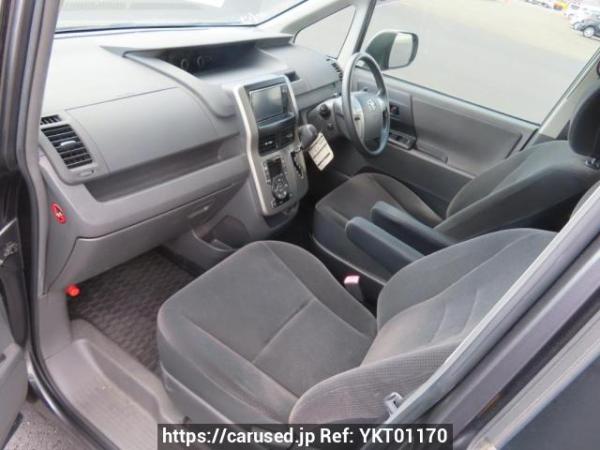 Used 2009 AT toyota noah ZRR70G Image[15]