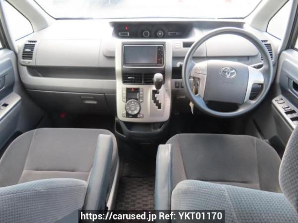 Used 2009 AT toyota noah ZRR70G Image[23]