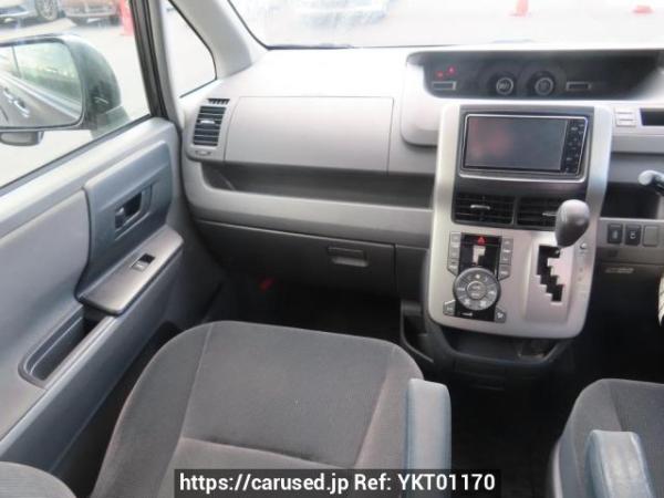 Used 2009 AT toyota noah ZRR70G Image[24]