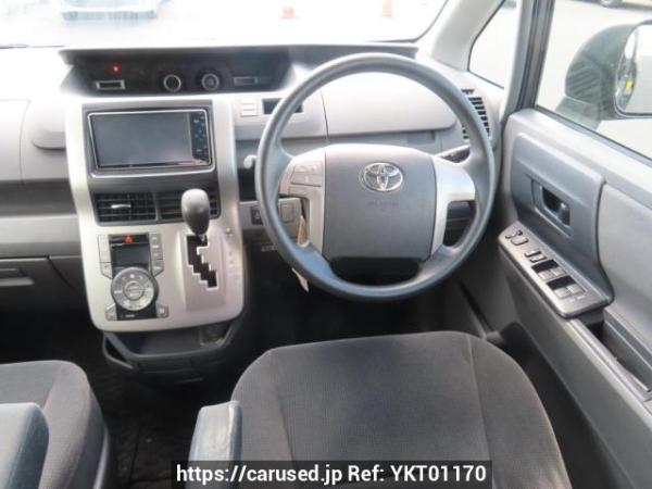 Used 2009 AT toyota noah ZRR70G Image[25]