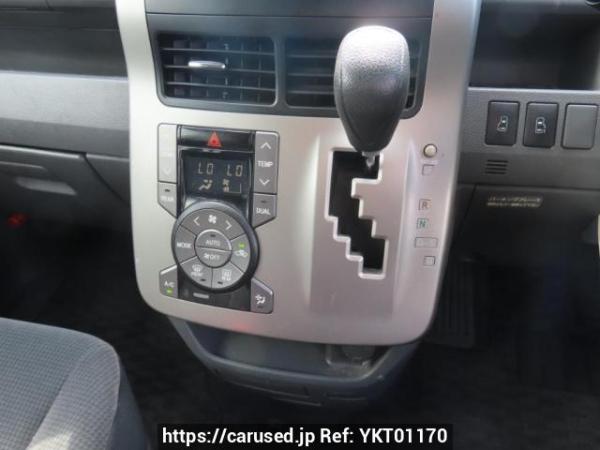 Used 2009 AT toyota noah ZRR70G Image[29]