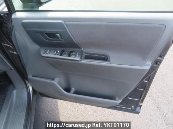 Used 2009 AT toyota noah ZRR70G Image[34]