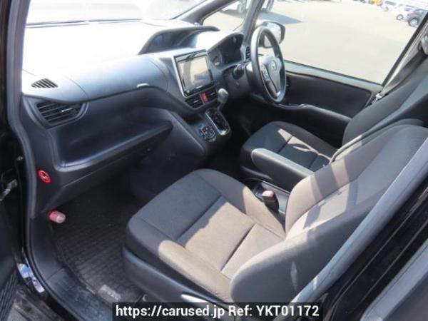 Used 2014 AT toyota noah ZRR80G Image[15]