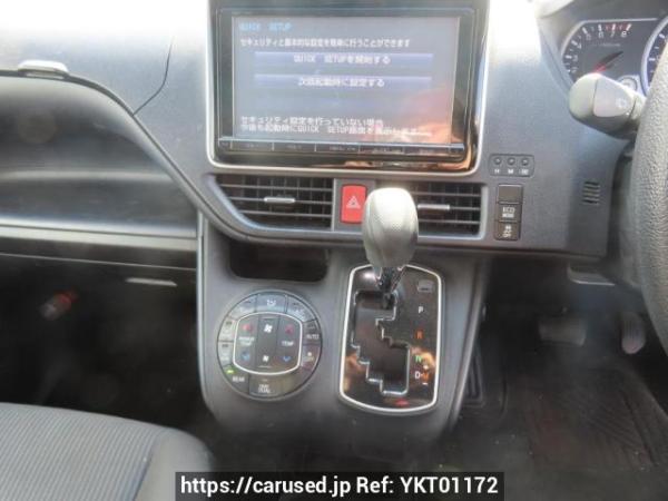 Used 2014 AT toyota noah ZRR80G Image[29]