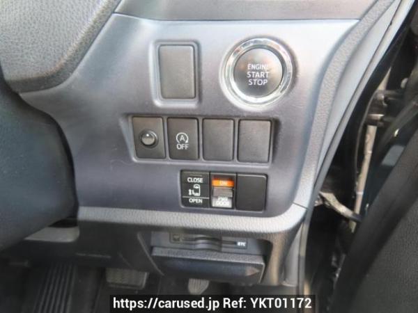 Used 2014 AT toyota noah ZRR80G Image[33]
