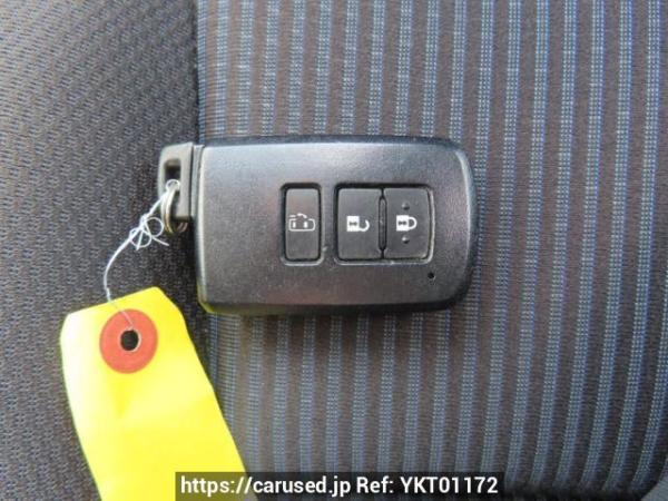Used 2014 AT toyota noah ZRR80G Image[34]