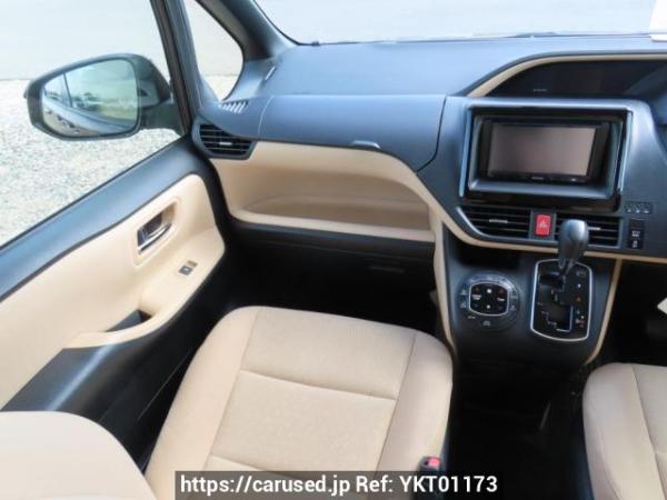 Used 2014 AT toyota noah ZRR80G Image[23]