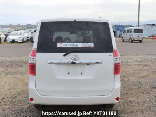 Used 2008 AT toyota noah ZRR70G Image[5]
