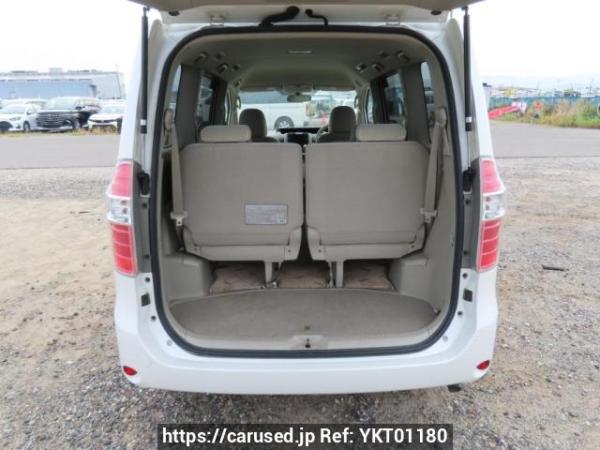 Used 2008 AT toyota noah ZRR70G Image[8]