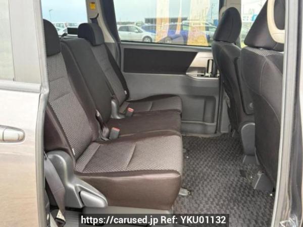 Used 2007 AT toyota noah ZRR75W Image[12]
