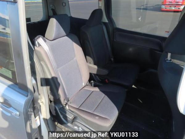 Used 2015 AT toyota noah ZRR85G Image[18]