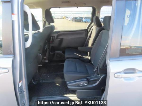 Used 2015 AT toyota noah ZRR85G Image[19]