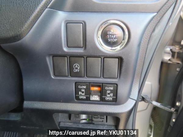 Used 2015 AT toyota noah ZRR80G Image[33]