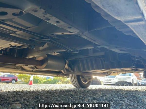 Used 2003 AT toyota alphard MNH10W Image[34]