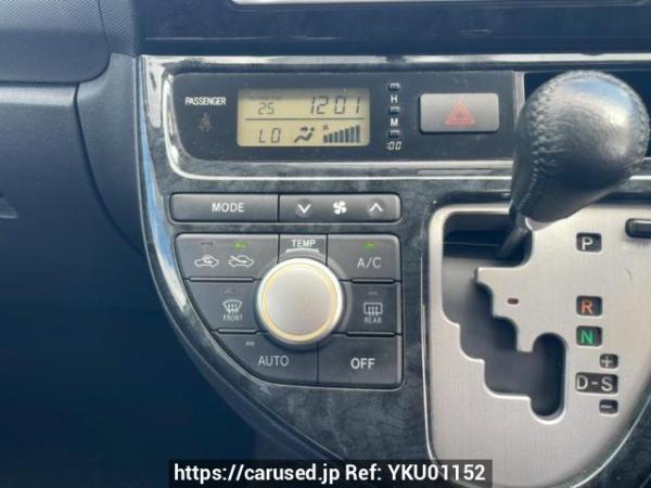 Used 2006 AT toyota wish ZNE10G Image[25]
